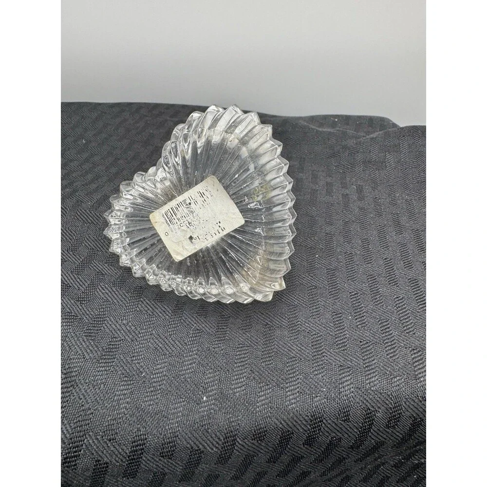 Crystal Heart Shape Ring Pin Holder
